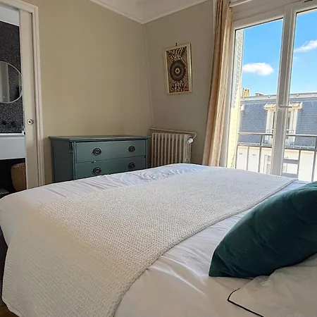 Le Penthouse Murat L